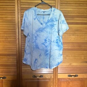 Blue Tie-Dye V-Neck Short Sleeve Women’s Tee